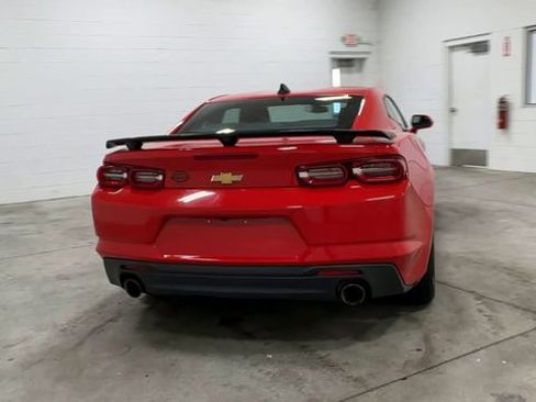 Used 2022 Chevrolet Camaro LT RWD image 2