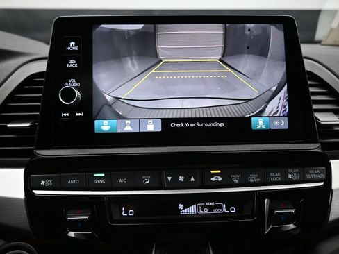 Used 2025 Honda Odyssey Sport-L image 25