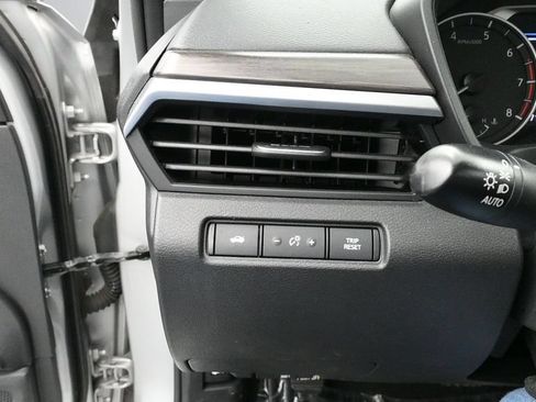 Used 2023 Nissan Altima 2.5 SV FWD image 26