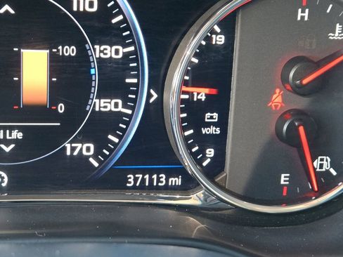 Used 2023 GMC Acadia Denali image 10