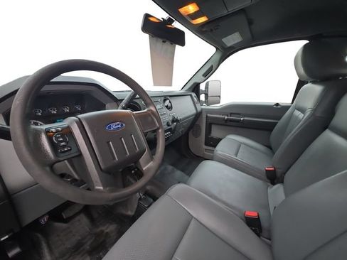 Used 2016 Ford F250 XL w/ XL Appearance Package AWD/4WD image 11
