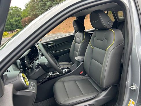 New 2026 Chevrolet Trax ACTIV w/ Sunroof Package FWD image 37