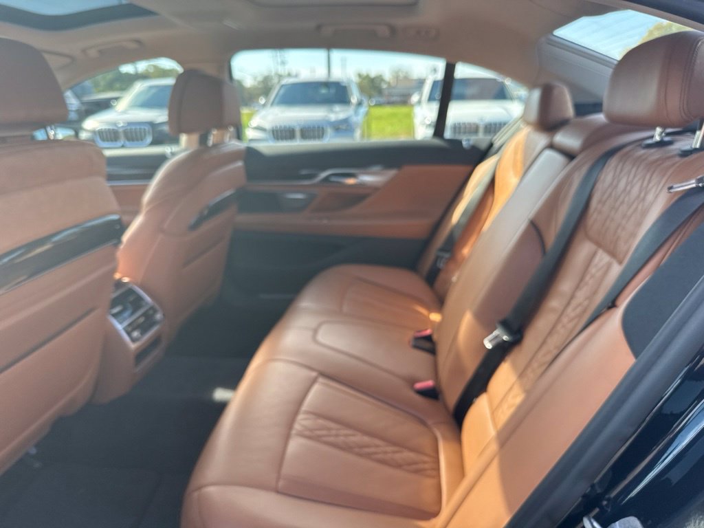 Used 2020 BMW 740i RWD image 20