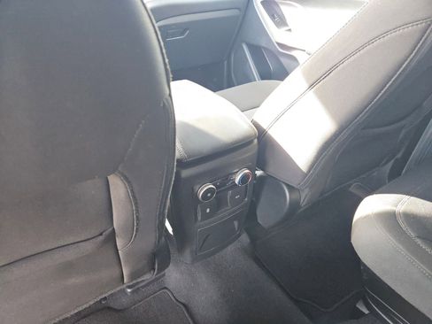 Used 2022 Ford Explorer XLT image 21