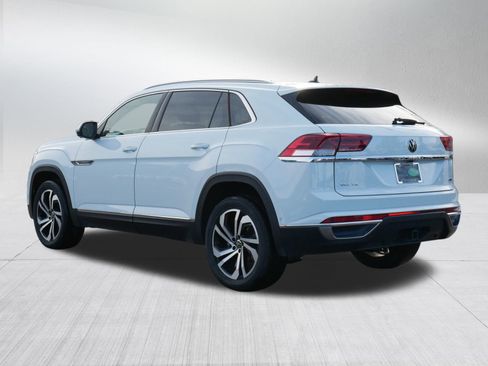 Used 2021 Volkswagen Atlas Cross Sport SEL Premium image 7