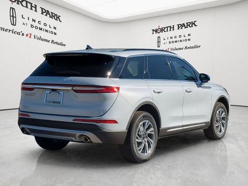 New 2026 Lincoln Corsair Premiere FWD image 3