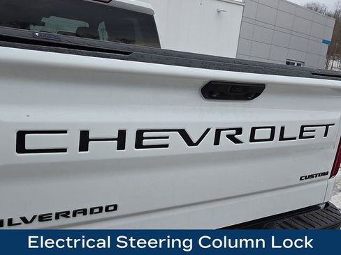 Used 2022 Chevrolet Silverado 1500 Custom Trail Boss w/ LPO, Dark Essentials Package image 27