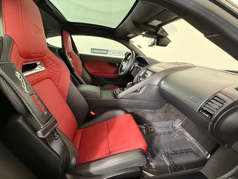 Used 2021 Jaguar F-TYPE R image 17