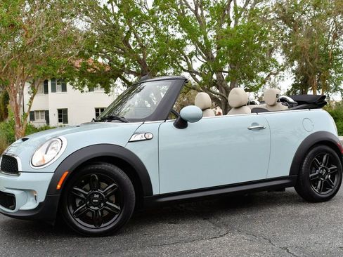 Used 2014 MINI Cooper S image 19