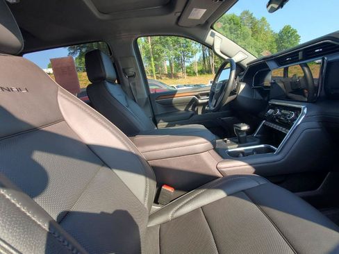 Used 2024 GMC Sierra 1500 Denali w/ Denali Reserve Package AWD/4WD image 4