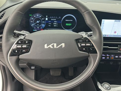 Used 2024 Kia Niro Wind w/ Wind Preserve Package FWD image 15