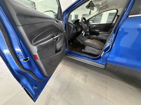 Used 2017 Ford Escape SE w/ Equipment Group 201A AWD/4WD image 23