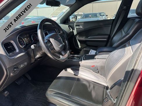 Used 2019 Dodge Charger SXT w/ Leather Interior Group image 10