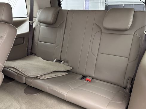 Used 2018 Chevrolet Tahoe LT image 22