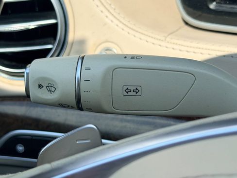 Used 2017 Mercedes-Benz S 550 4MATIC Sedan image 43