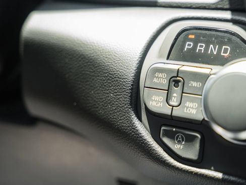 New 2026 RAM 1500 4x4 Crew Cab image 27