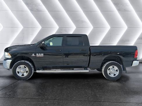 Used 2018 RAM 2500 Tradesman w/ Chrome Appearance Group image 3