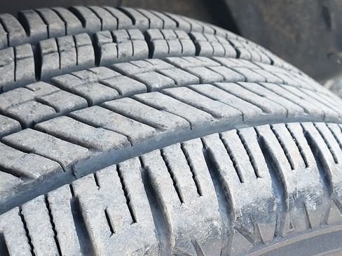 Used 2005 Toyota MR2 image 11