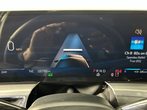 Used 2024 Cadillac Lyriq Luxury AWD/4WD image 24