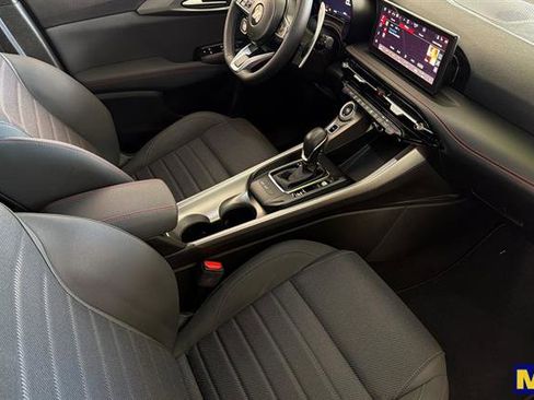 Used 2024 Dodge Hornet R/T AWD/4WD image 19