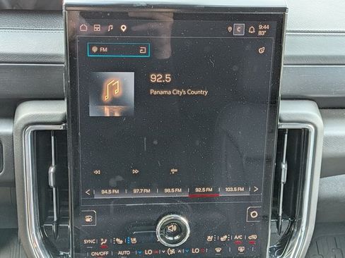 Used 2025 GMC Yukon XL Denali w/ Sun & Power Step Package AWD/4WD image 14