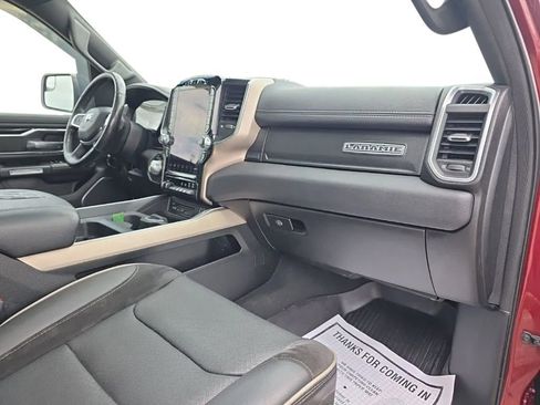 Used 2019 RAM 1500 Laramie AWD/4WD image 18