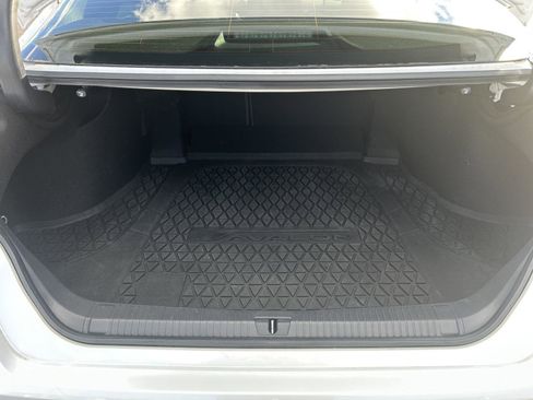 Used 2022 Toyota Avalon XSE image 13