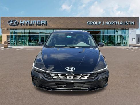 New 2026 Hyundai Elantra SEL Sport Premium FWD image 2