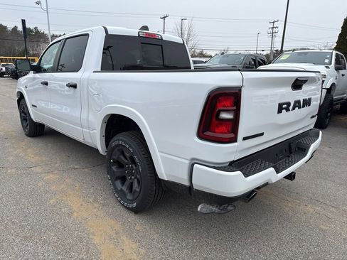 New 2026 RAM 1500 4x4 Crew Cab image 3