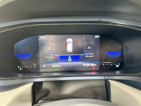 Certified 2022 Volkswagen Taos SE image 10