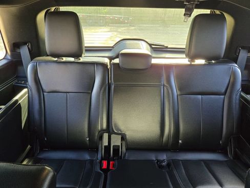 Used 2020 Ford Expedition XLT w/ Equipment Group 202A RWD image 14