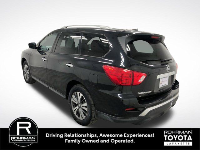 Used 2017 Nissan Pathfinder SV AWD/4WD image 4