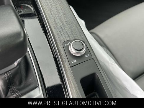 Used 2023 Audi A4 2.0T Premium Plus image 27