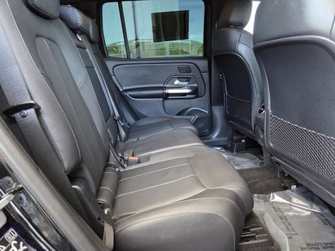 Certified 2024 Mercedes-Benz GLB 250 image 19