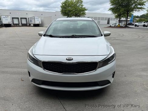 Used 2017 Kia Forte LX FWD image 2