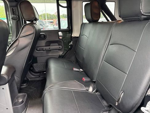 Used 2010 Jeep Wrangler Unlimited Sport AWD/4WD image 39