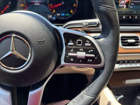 Used 2023 Mercedes-Benz GLE 450 4MATIC image 25