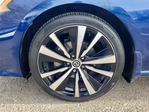 Used 2020 Nissan Altima 2.5 SR w/ Premium Package image 34