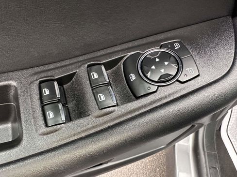 Used 2024 Ford Edge SEL AWD/4WD image 10