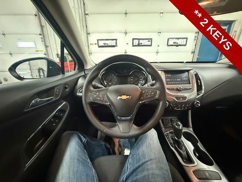 Used 2016 Chevrolet Cruze LT w/ Convenience Package image 15