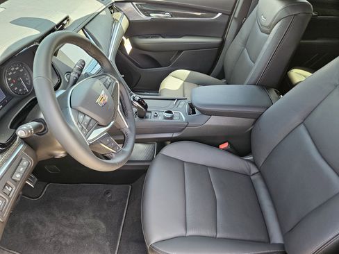 New 2026 Cadillac XT5 Sportv AWD/4WD image 9
