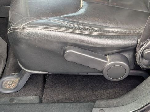 Used 2018 Jeep Wrangler Unlimited Sahara image 15