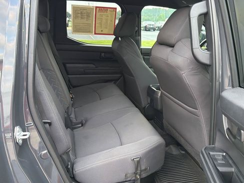 Certified 2025 Toyota Tacoma SR5 AWD/4WD image 12
