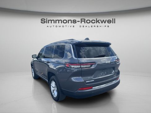 Used 2023 Jeep Grand Cherokee L Laredo AWD/4WD image 3