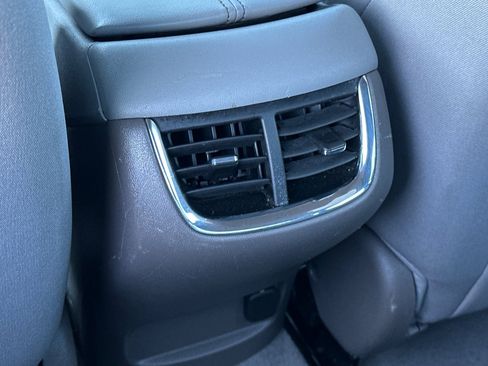 Used 2024 Chevrolet Malibu LT image 15