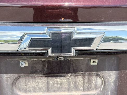Used 2023 Chevrolet Traverse LT AWD/4WD image 11