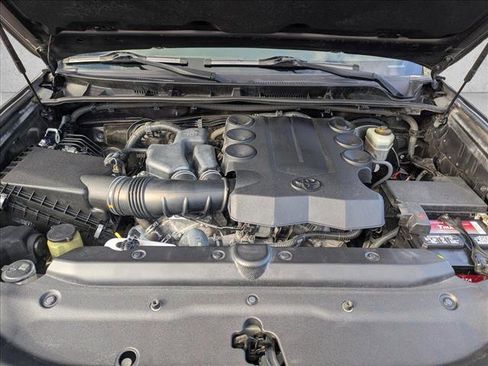 Used 2016 Toyota 4Runner SR5 image 20