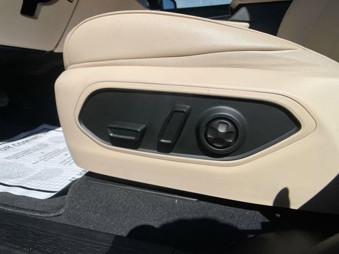 Used 2024 Jeep Grand Cherokee Limited w/ Trailer Tow Package image 13