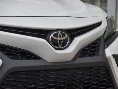 Used 2024 Toyota Camry SE w/ Convenience Package image 14