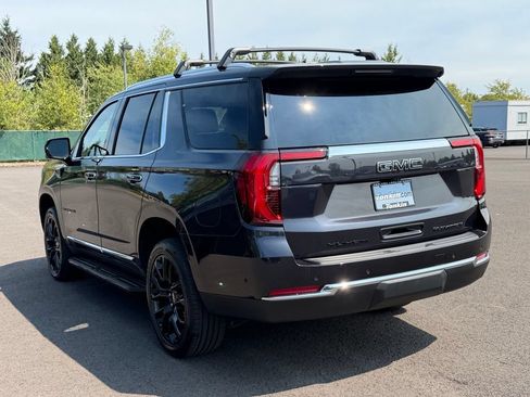 Used 2025 GMC Yukon Elevation AWD/4WD image 5